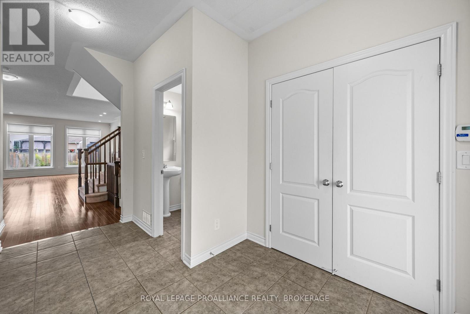 1397 Waterside Way, Kingston, Ontario  K7K 0E9 - Photo 5 - X13661368