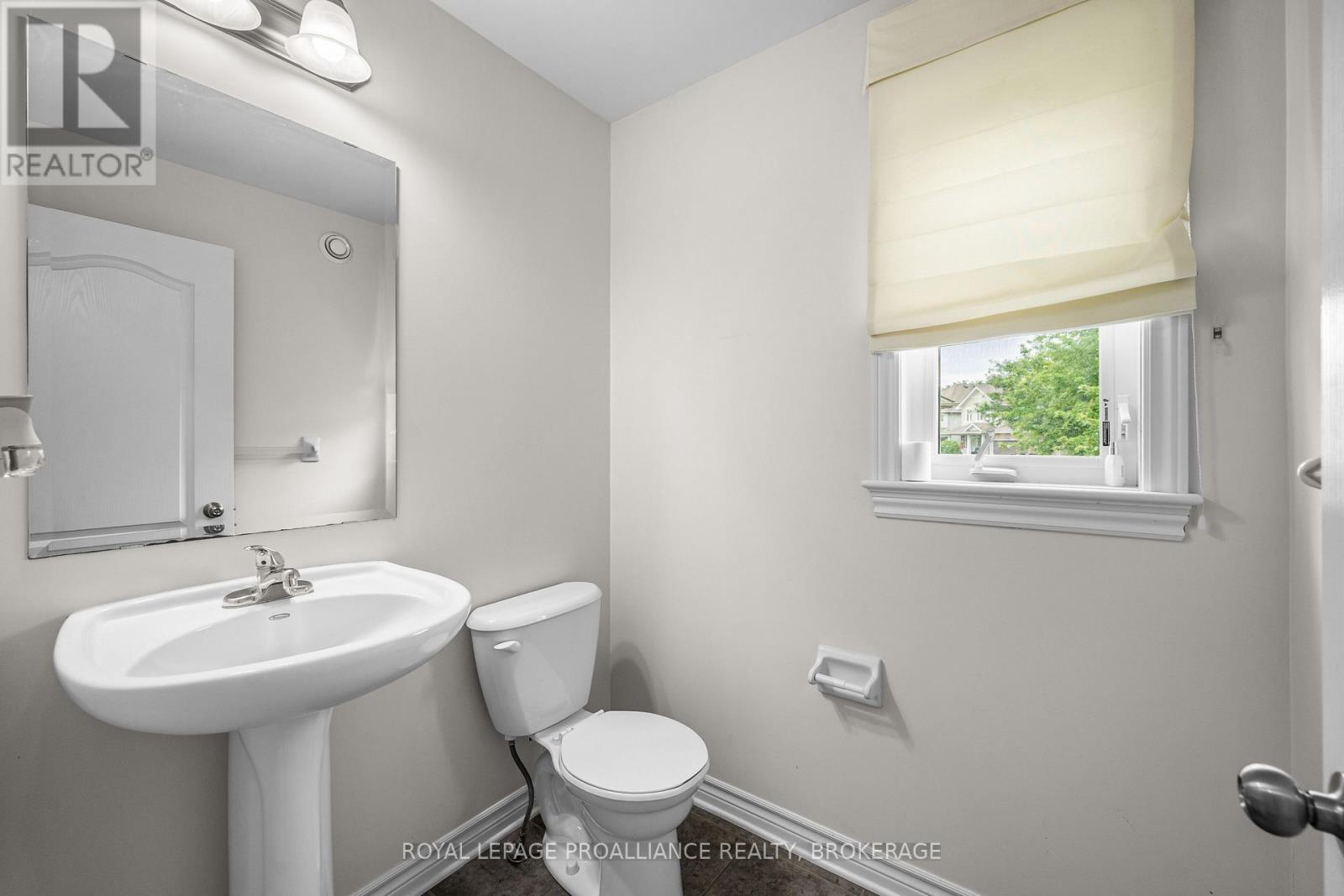 1397 Waterside Way, Kingston, Ontario  K7K 0E9 - Photo 6 - X13661368