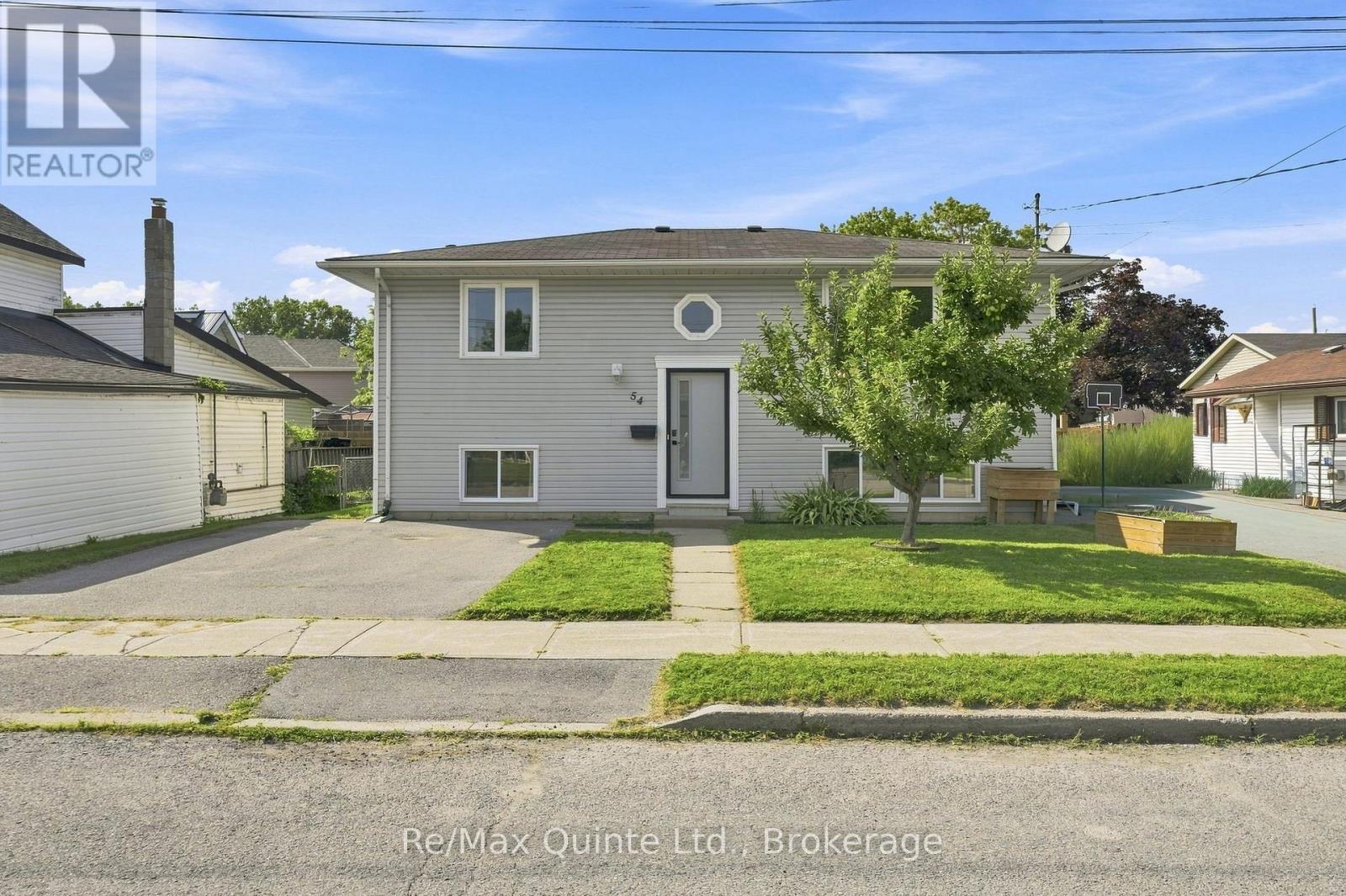 54 BENTINCK STREET, Quinte West, Ontario