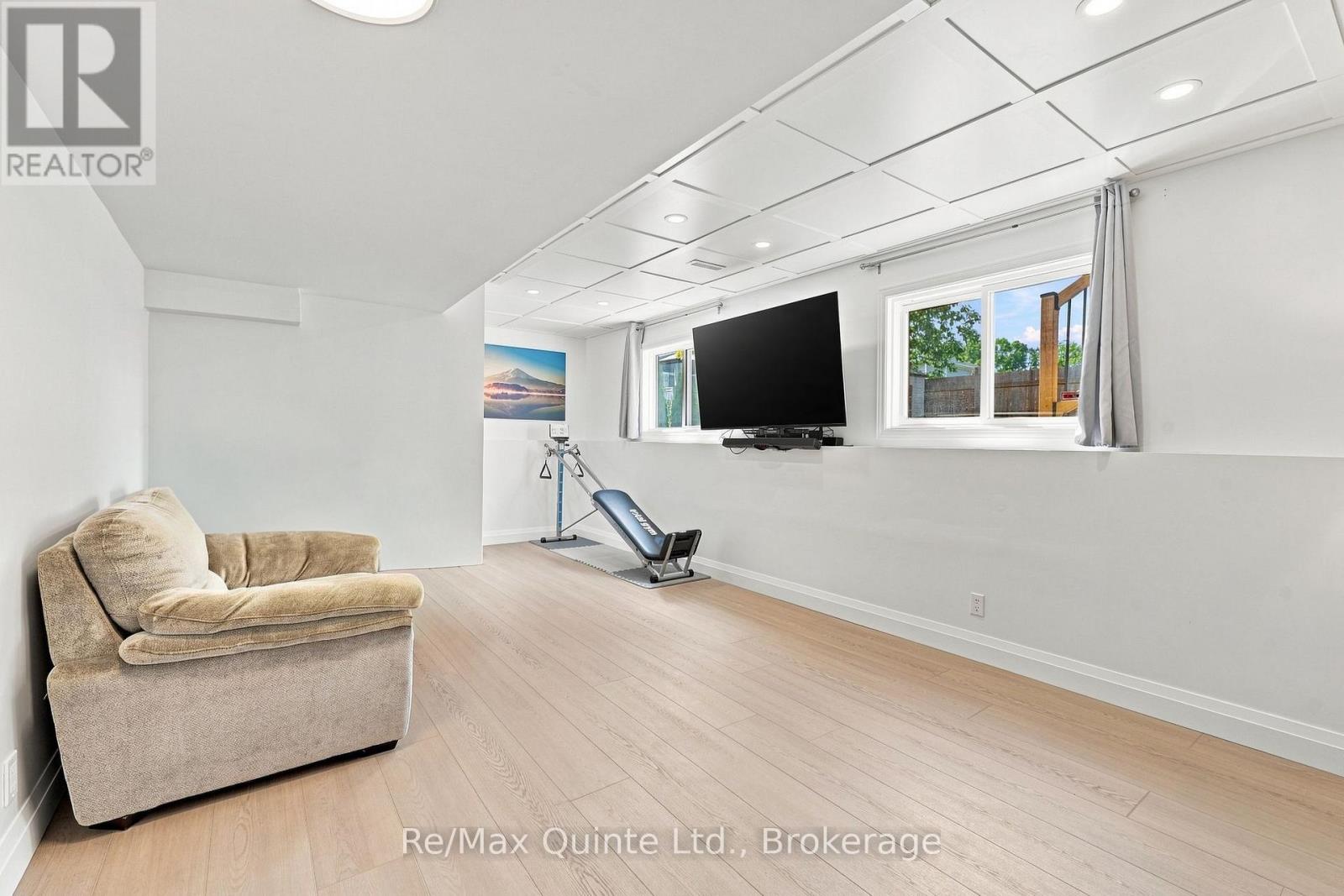 54 Bentinck Street, Quinte West, Ontario  K8V 4E3 - Photo 33 - X13661238