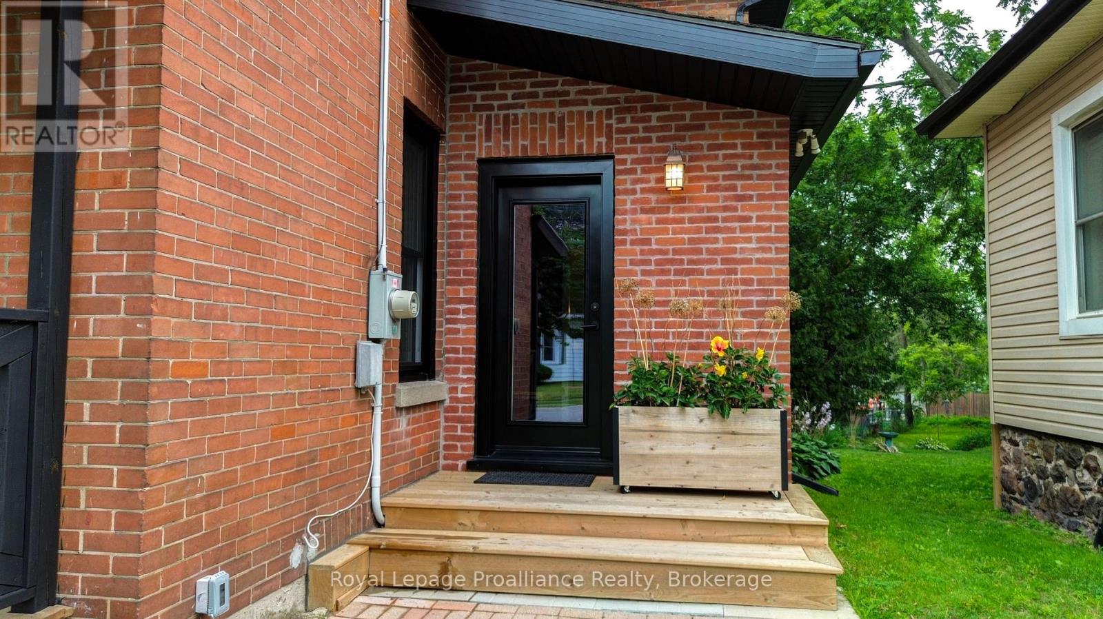 14 Ward Street, Port Hope, Ontario  L1A 1L5 - Photo 3 - X13661370