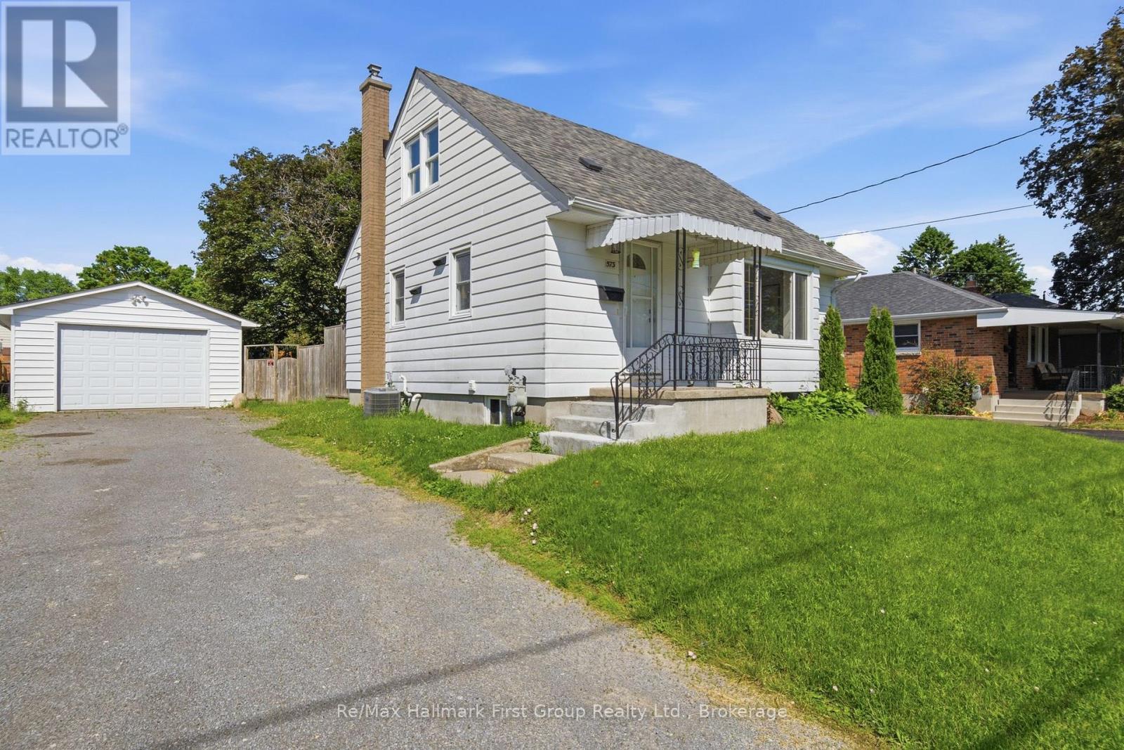 573 SINCLAIR STREET, Cobourg, Ontario