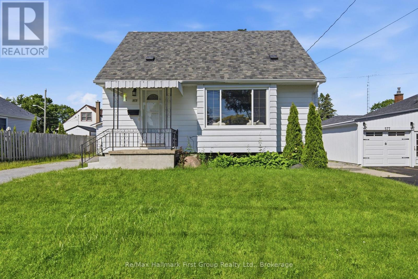 573 Sinclair Street, Cobourg, Ontario  K9A 2Y8 - Photo 2 - X13661378