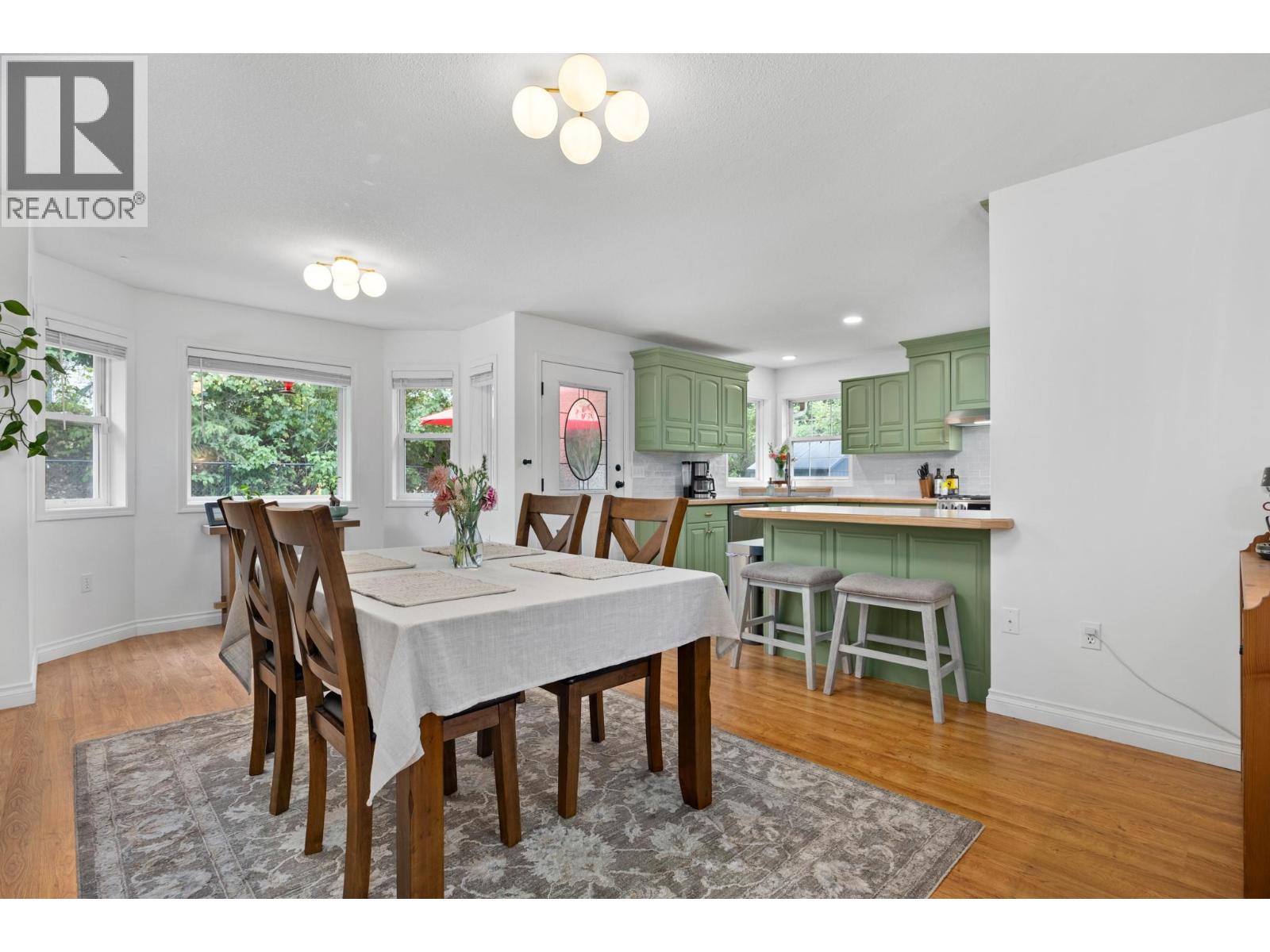 1690 16 Avenue SE, Salmon Arm, British Columbia  V1E 2M7 - Photo 11 - 10397248