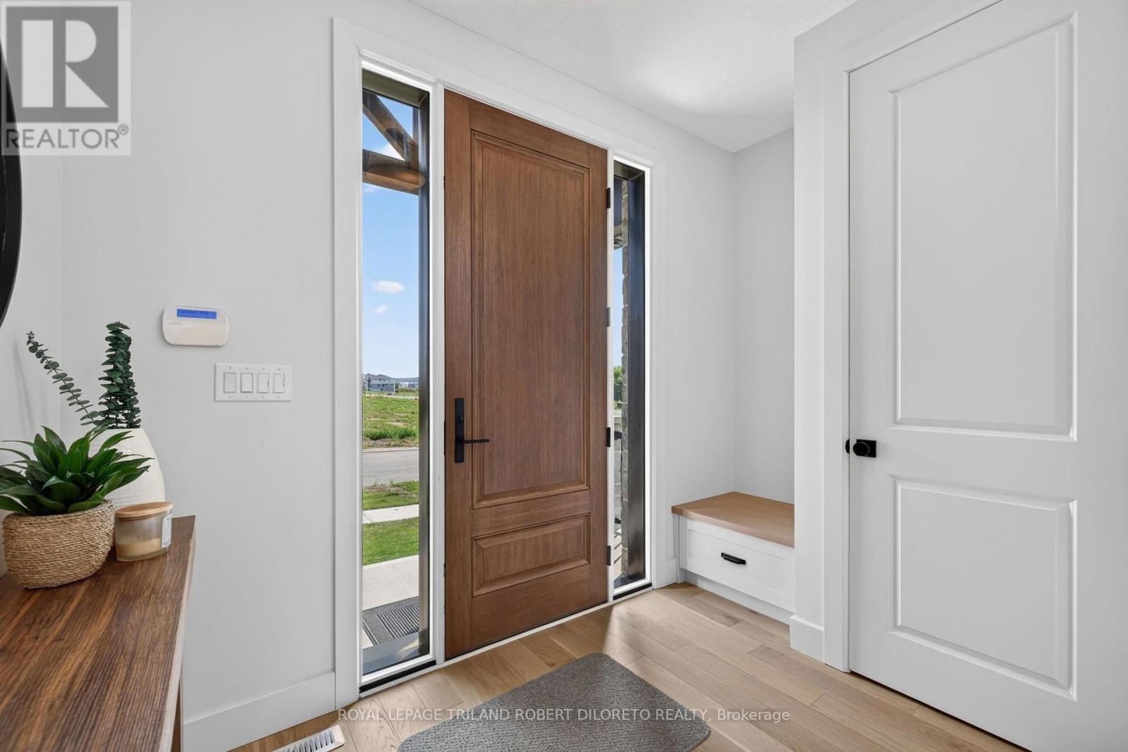 95 Allister Drive, Middlesex Centre, Ontario  N0L 1R0 - Photo 4 - X13661116