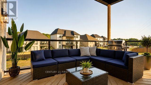 956 Trailsway Avenue, London South, Ontario  N6K 0K7 - Photo 35 - X13661240