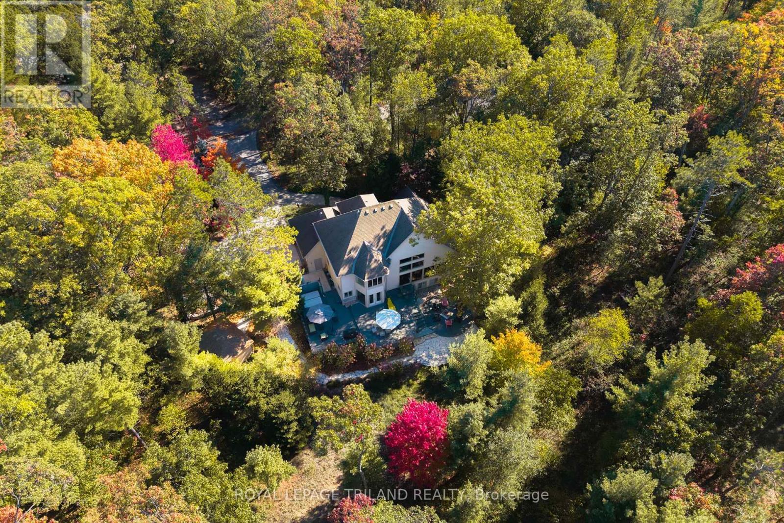 10016 The Trail, Lambton Shores, Ontario  N0M 1T0 - Photo 7 - X13661364