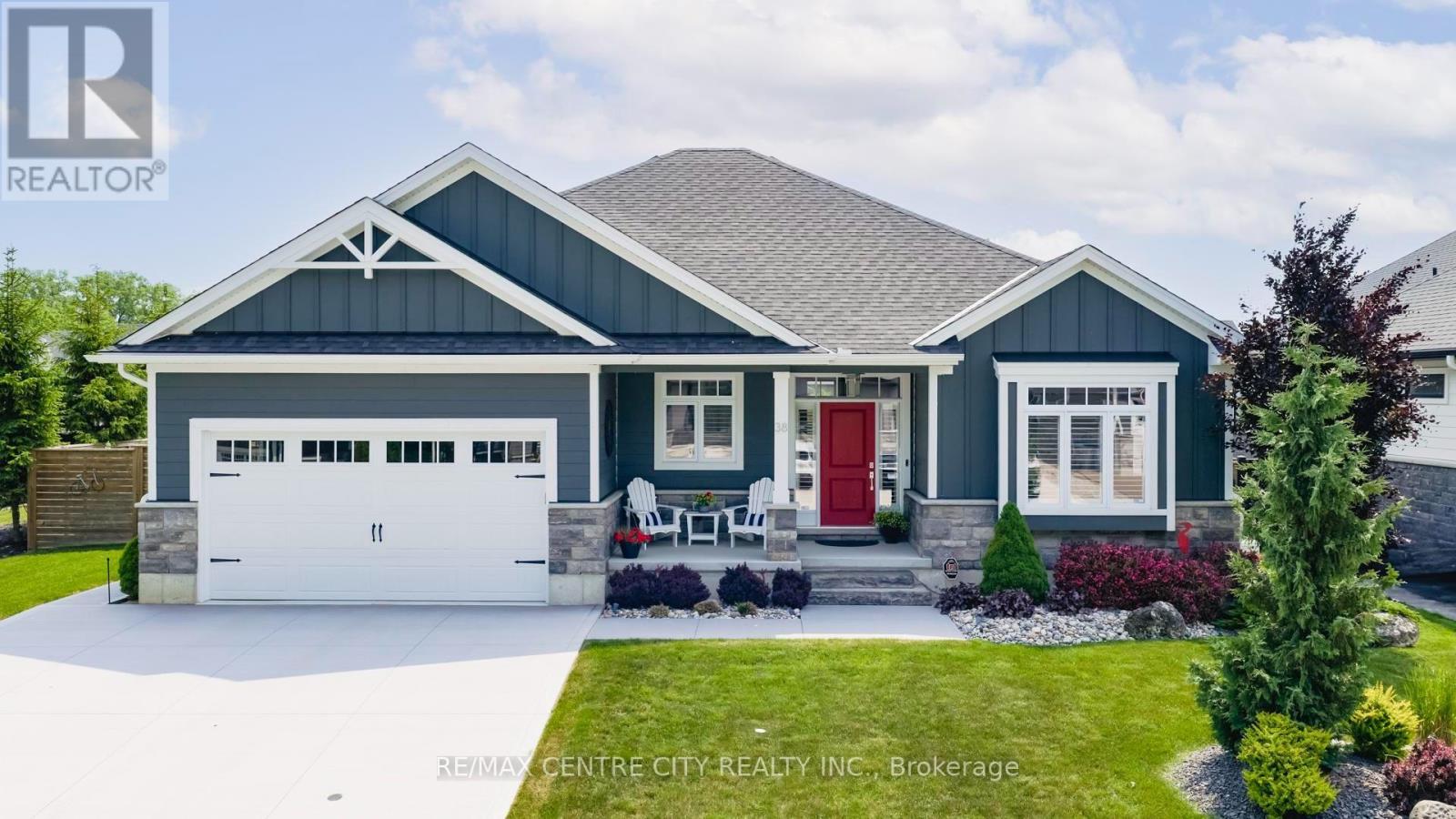 38 ERIN PLACE, Lambton Shores, Ontario