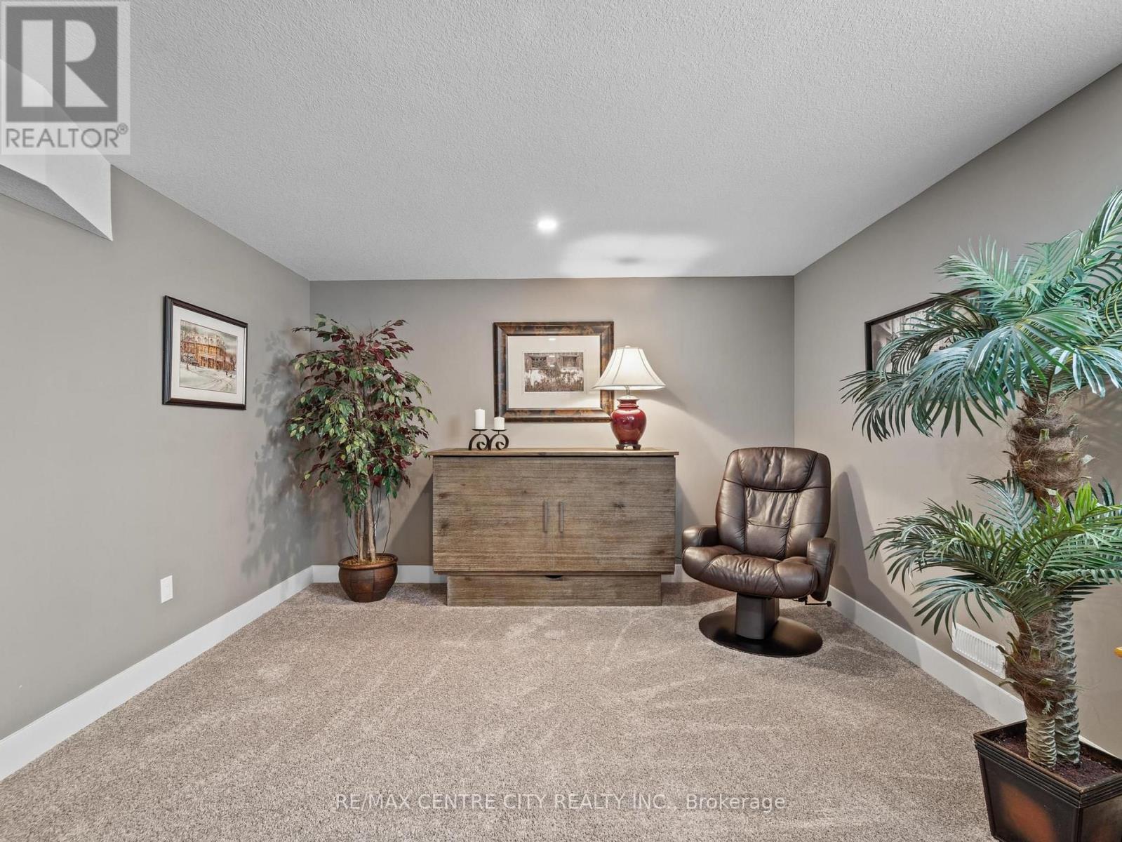 38 Erin Place, Lambton Shores, Ontario  N0M 1T0 - Photo 35 - X13661376