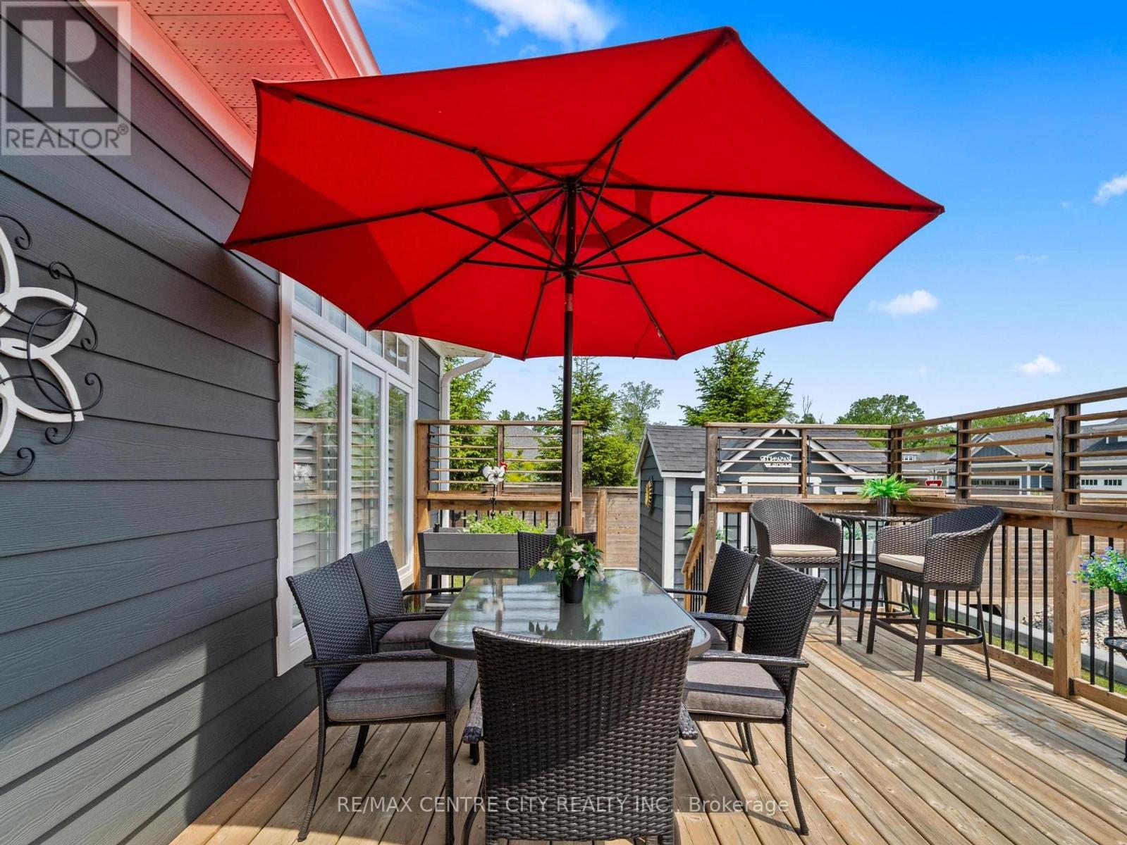 38 Erin Place, Lambton Shores, Ontario  N0M 1T0 - Photo 45 - X13661376