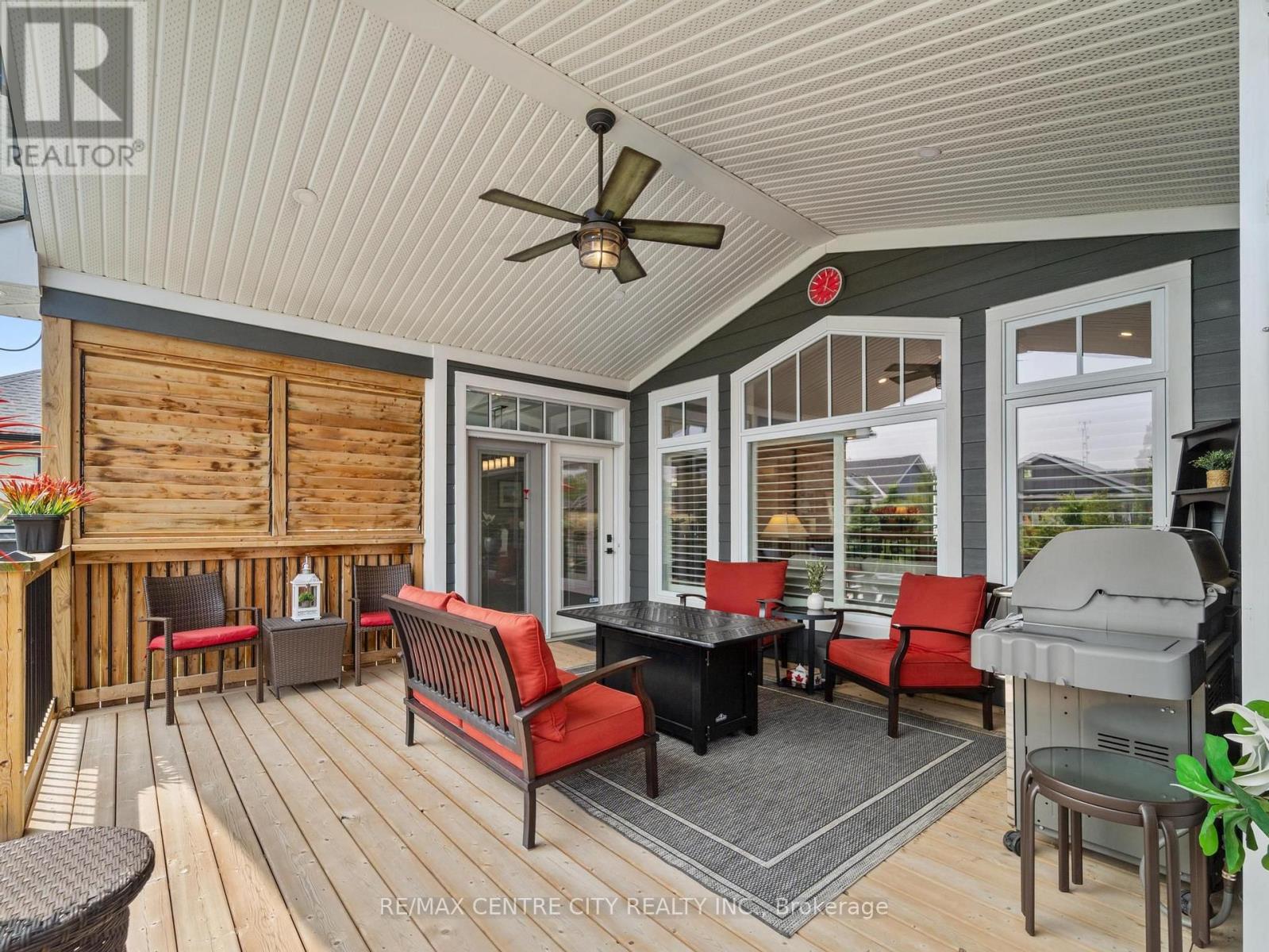 38 Erin Place, Lambton Shores, Ontario  N0M 1T0 - Photo 46 - X13661376