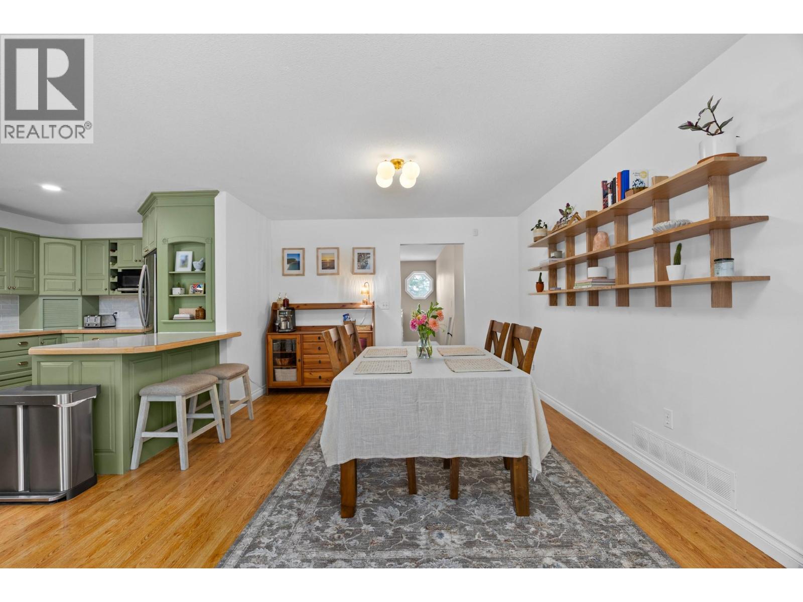 1690 16 Avenue SE, Salmon Arm, British Columbia  V1E 2M7 - Photo 13 - 10397248