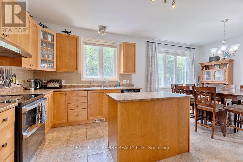 12 Bedard Boulevard, Petawawa, Ontario  K8H 0B7 - Photo 14 - X13661354
