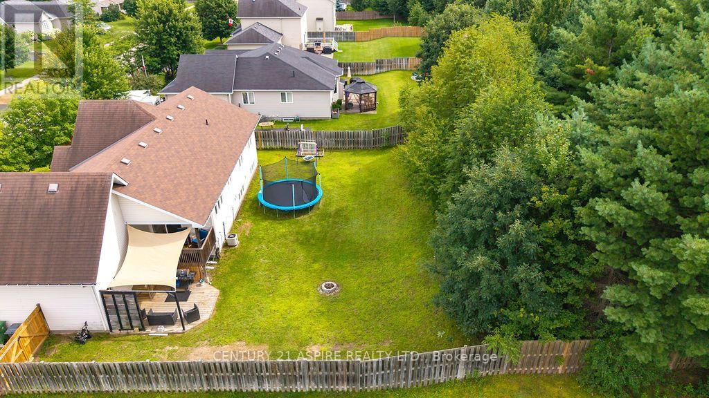 12 Bedard Boulevard, Petawawa, Ontario  K8H 0B7 - Photo 37 - X13661354
