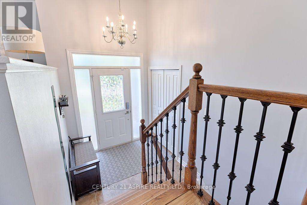 12 Bedard Boulevard, Petawawa, Ontario  K8H 0B7 - Photo 4 - X13661354