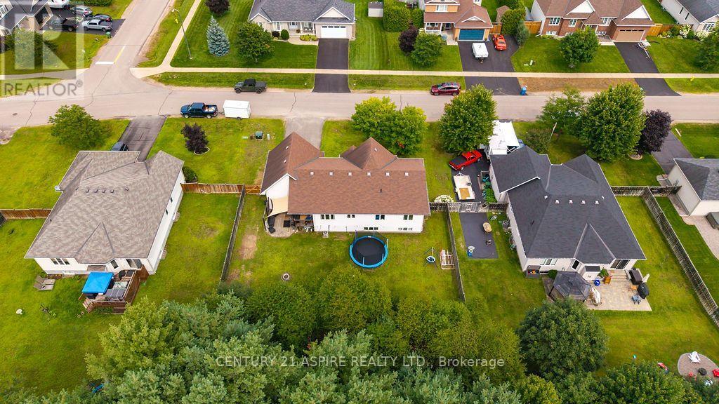 12 Bedard Boulevard, Petawawa, Ontario  K8H 0B7 - Photo 40 - X13661354