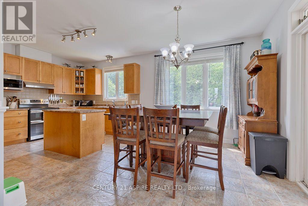 12 Bedard Boulevard, Petawawa, Ontario  K8H 0B7 - Photo 9 - X13661354
