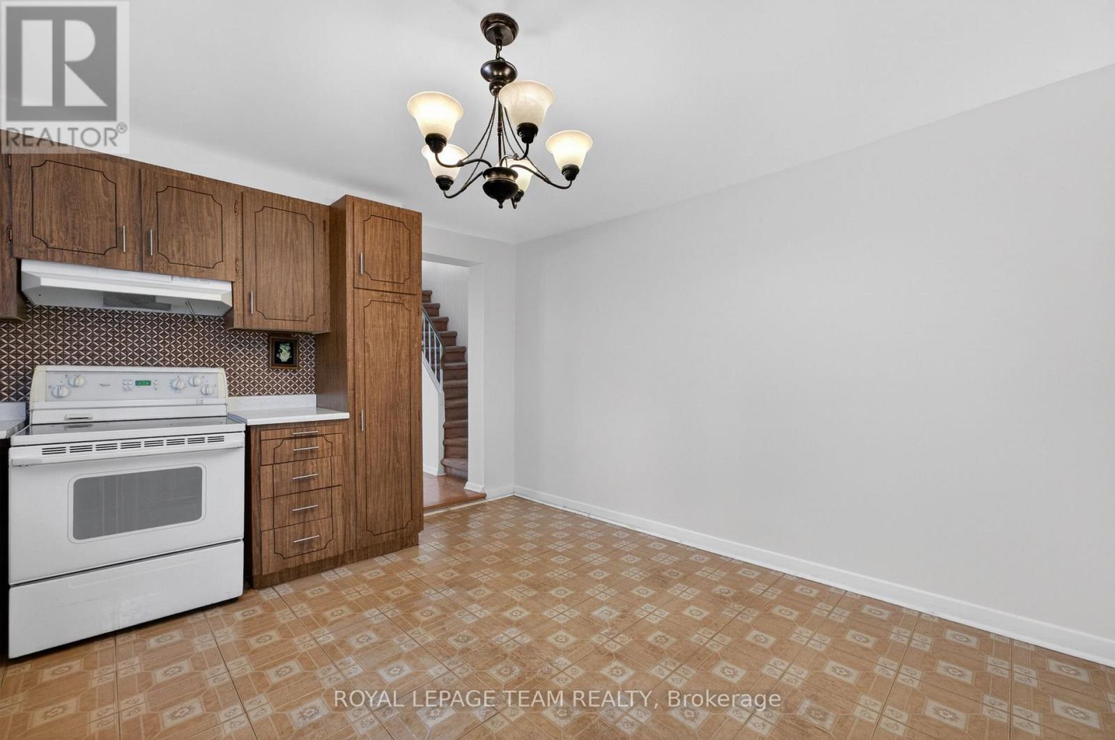 274 Breezehill Avenue S, Ottawa, Ontario  K1Y 2J3 - Photo 13 - X13661150