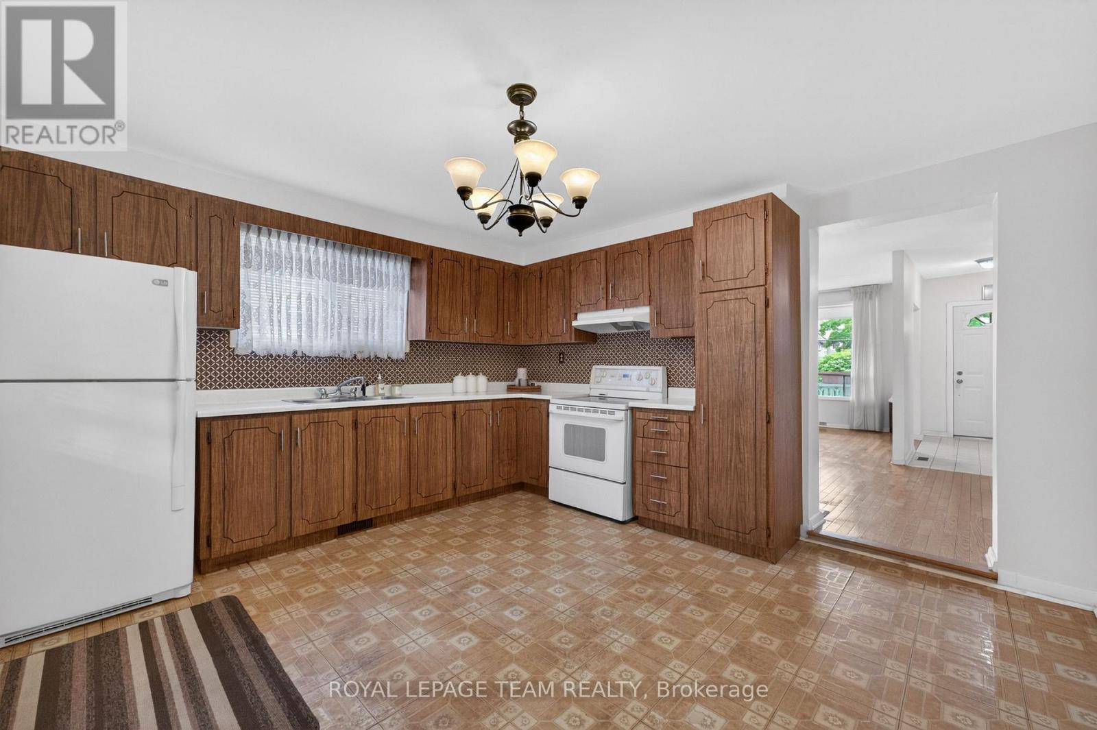 274 Breezehill Avenue S, Ottawa, Ontario  K1Y 2J3 - Photo 14 - X13661150