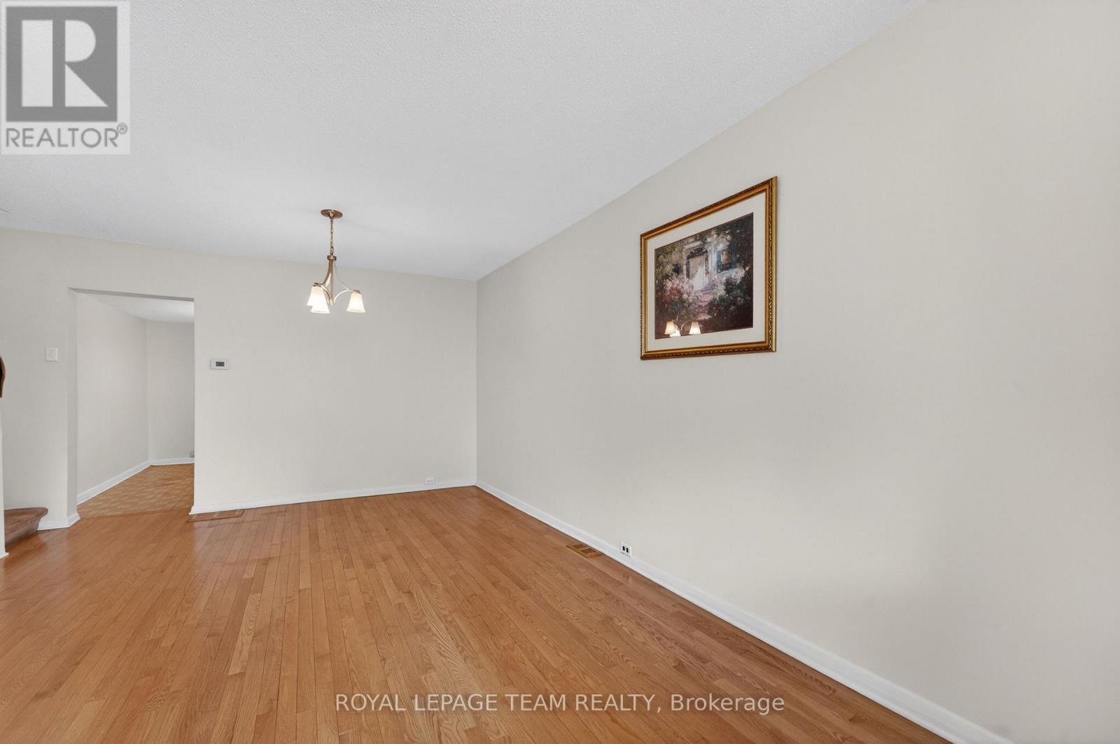 274 Breezehill Avenue S, Ottawa, Ontario  K1Y 2J3 - Photo 6 - X13661150