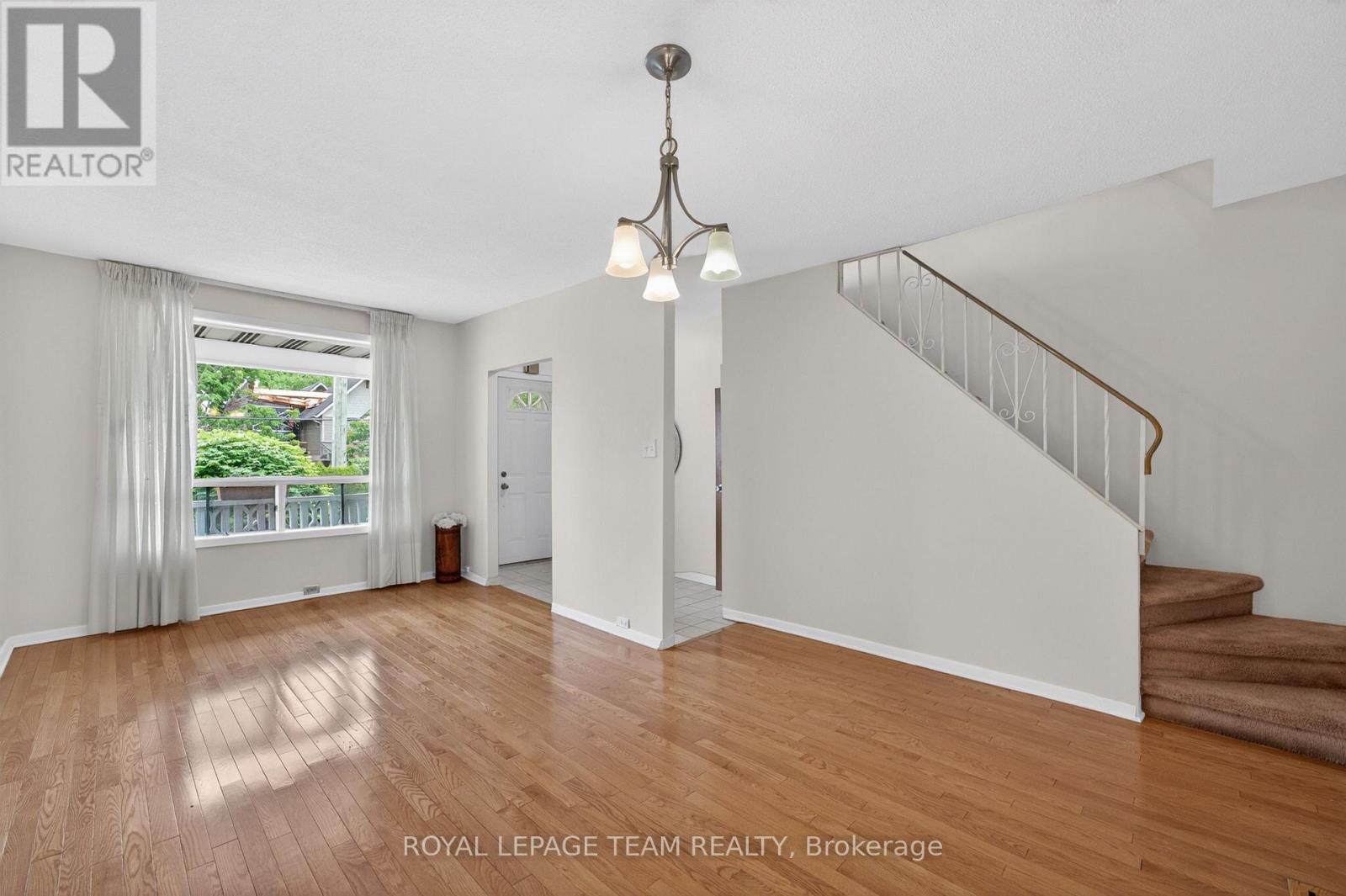 274 Breezehill Avenue S, Ottawa, Ontario  K1Y 2J3 - Photo 9 - X13661150