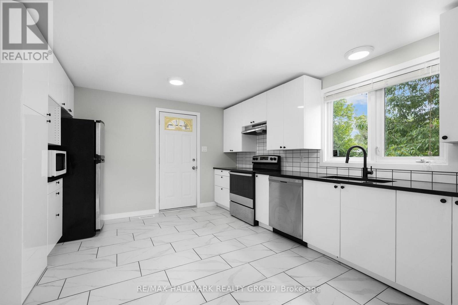 84 Chesterton Drive, Ottawa, Ontario  K2E 5T6 - Photo 11 - X13661366