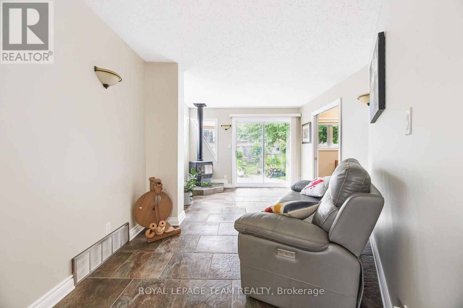 230 Lincoln Heights Road, Ottawa, Ontario  K2B 8A8 - Photo 10 - X13661388