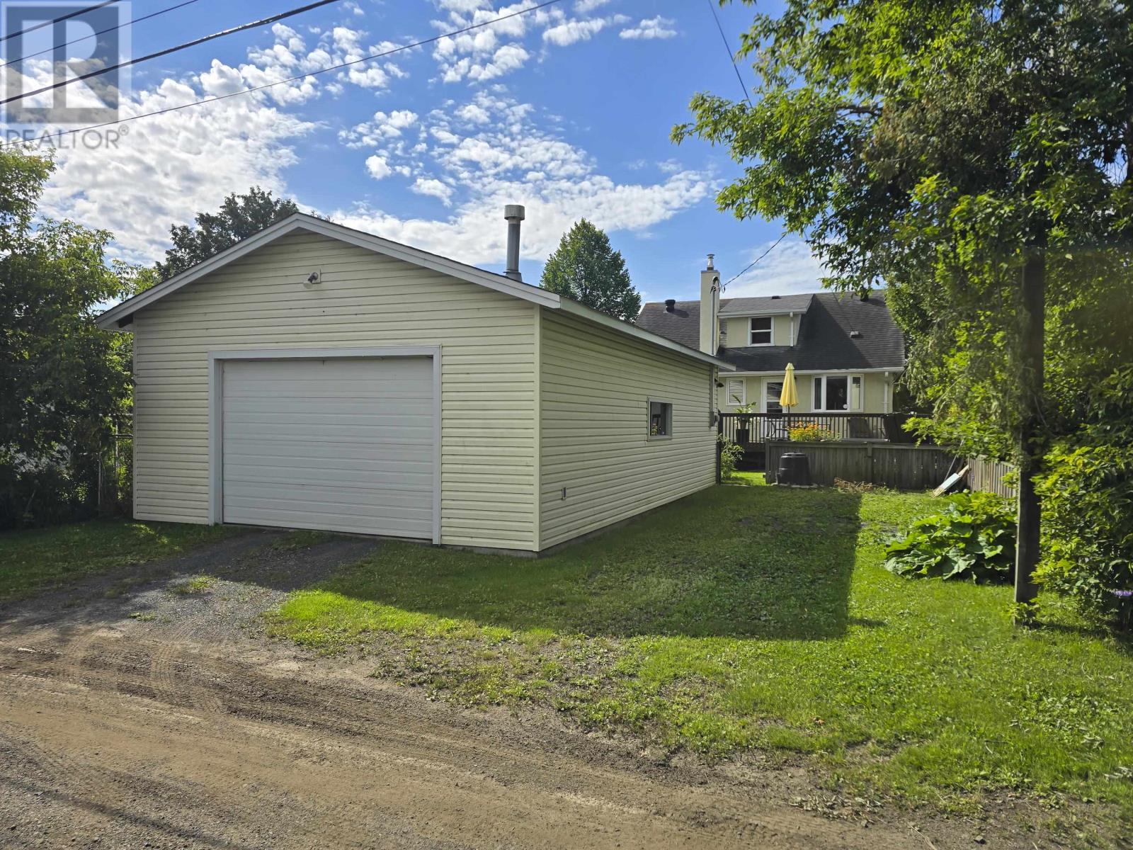 531 Empire Ave., Thunder Bay, Ontario  P7E 4S9 - Photo 2 - TB2602318