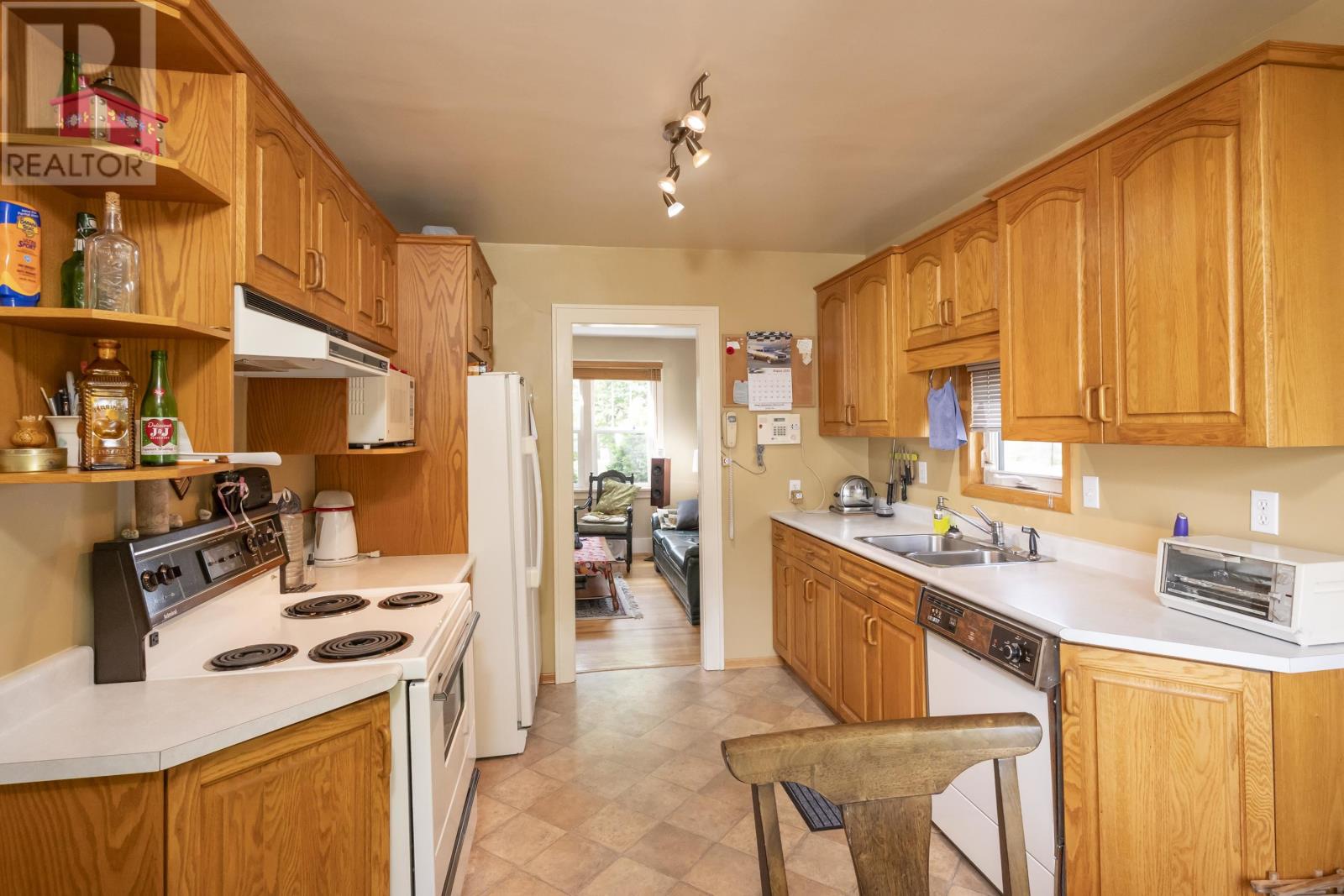 531 Empire Ave., Thunder Bay, Ontario  P7E 4S9 - Photo 22 - TB2602318