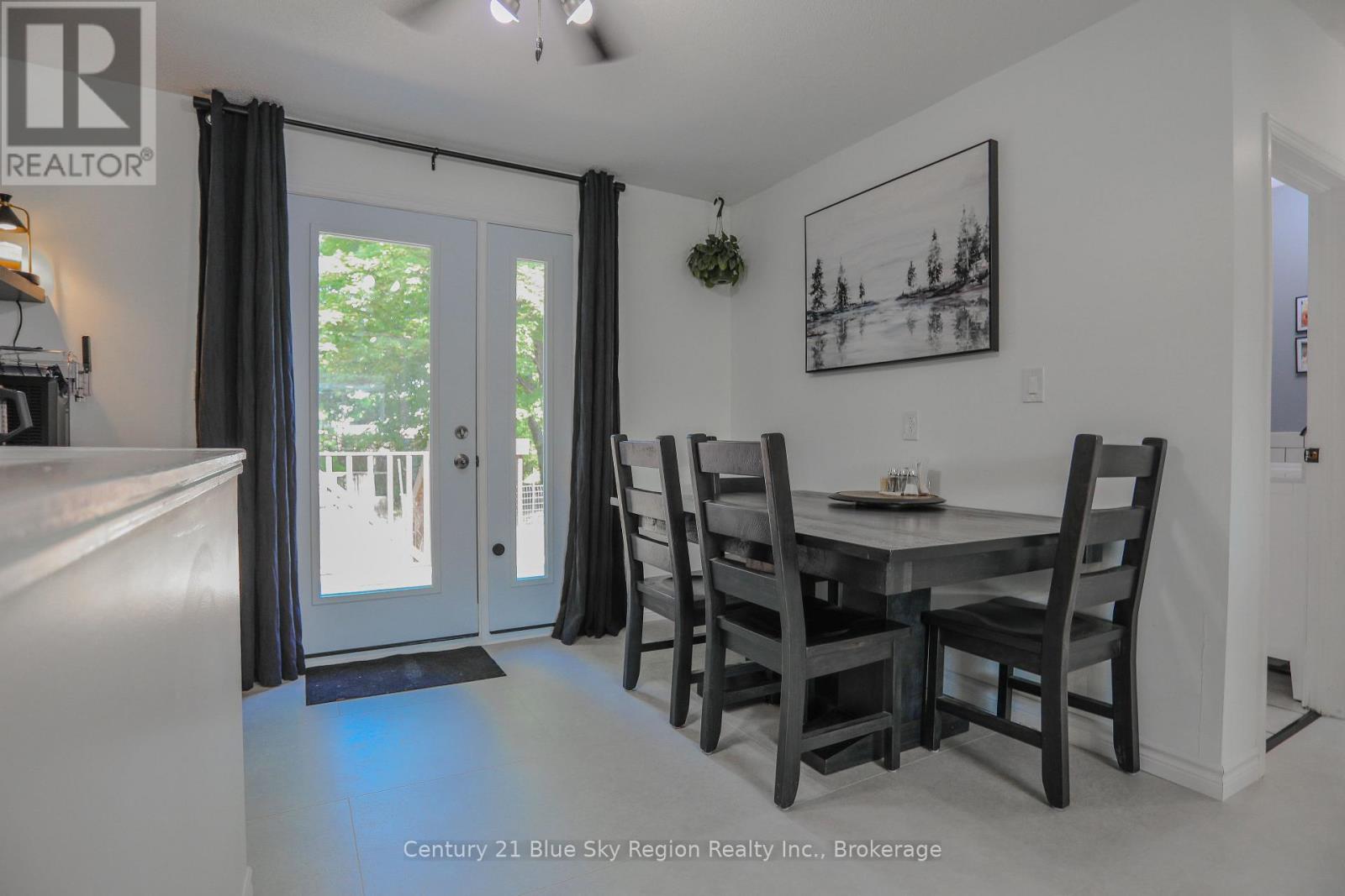 732 Airport Road, North Bay, Ontario  P1C 1A2 - Photo 18 - X13661280