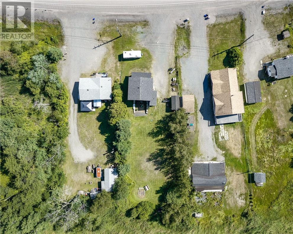 933 E Highway 17, Wahnapitae, Ontario  P0M 1H0 - Photo 24 - 2129744
