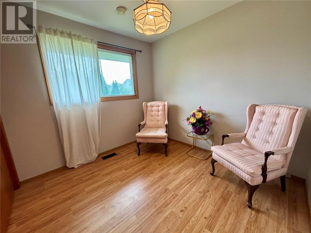 868 Westmount Avenue, Sudbury, Ontario  P3A 1C4 - Photo 10 - 2129739