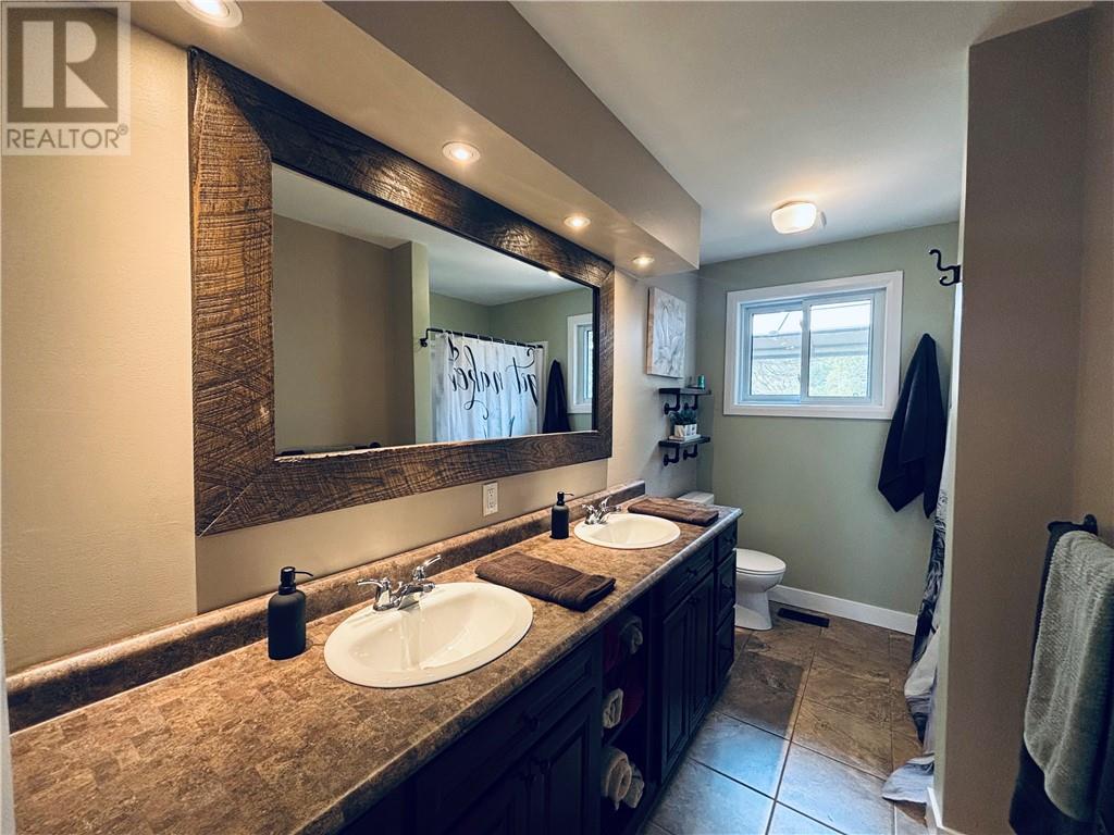 554 Lavigne Road, Corbeil, Ontario  P0H 1K0 - Photo 14 - 2129698