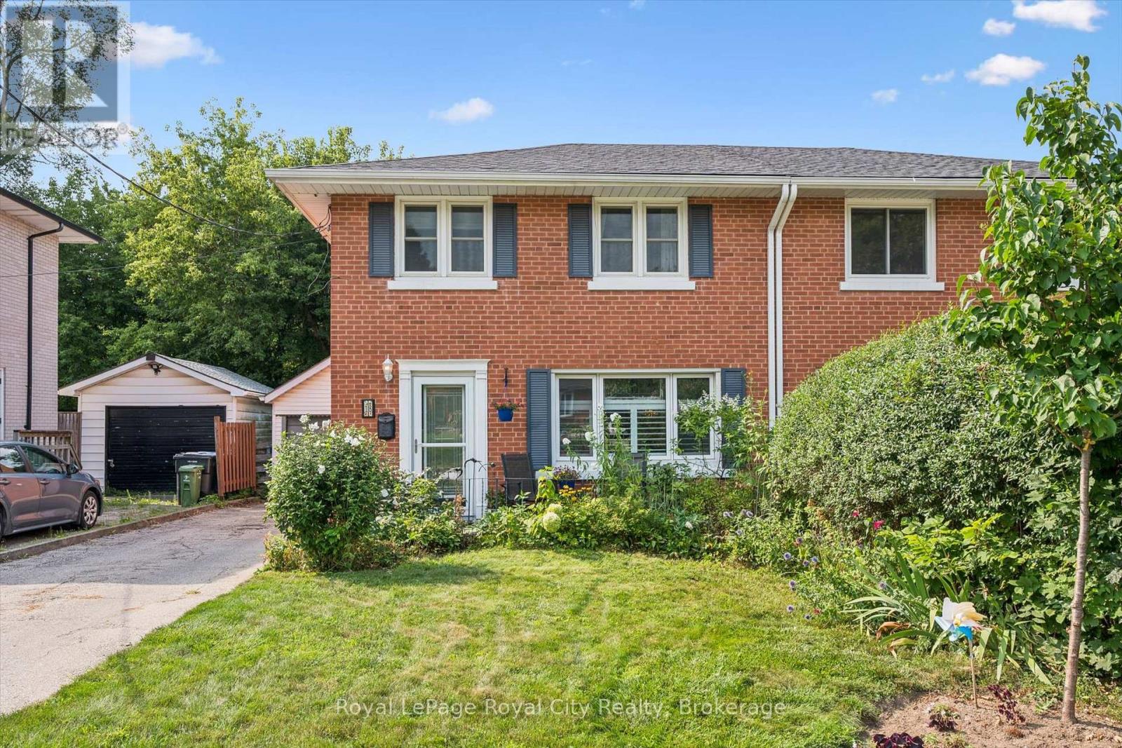 18 JUNE AVENUE, Guelph, Ontario