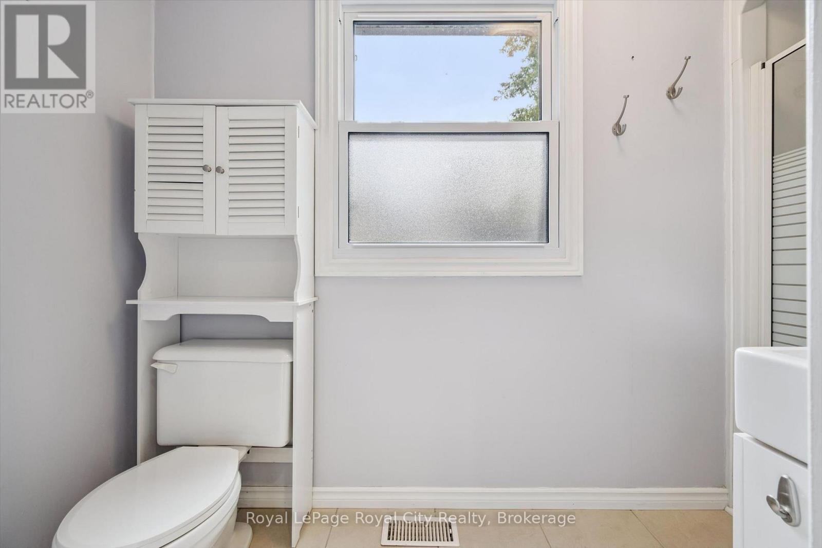 18 June Avenue, Guelph, Ontario  N1H 1H6 - Photo 22 - X13661342