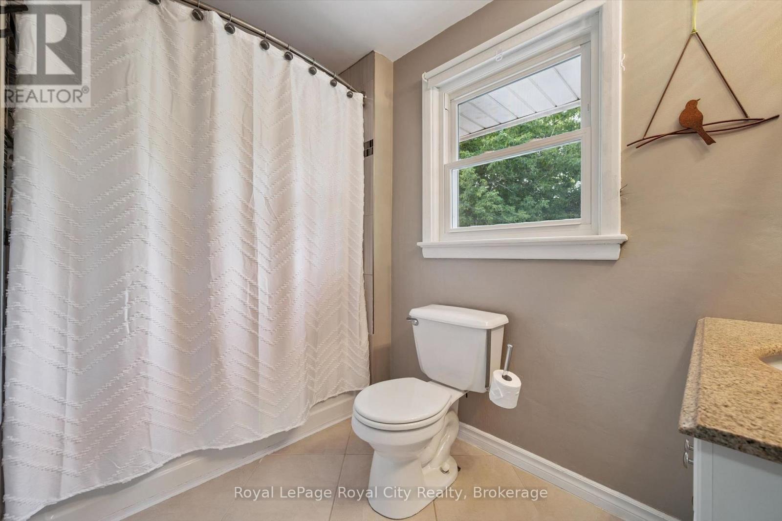 18 June Avenue, Guelph, Ontario  N1H 1H6 - Photo 29 - X13661342