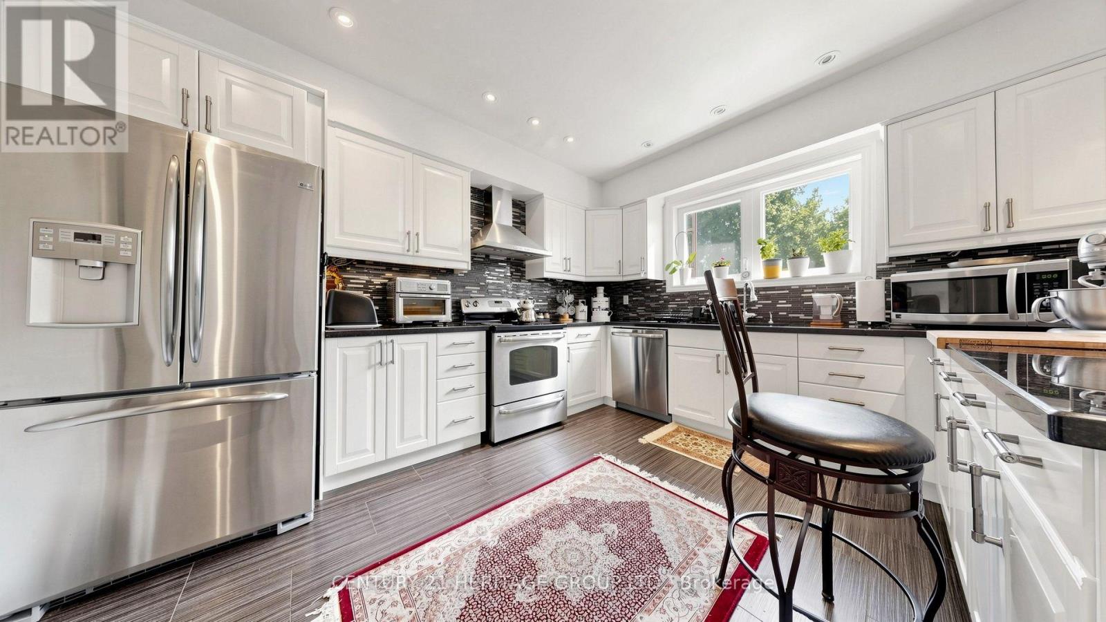 33 Tollerton Avenue, Toronto, Ontario  M2K 2H1 - Photo 11 - C13661128