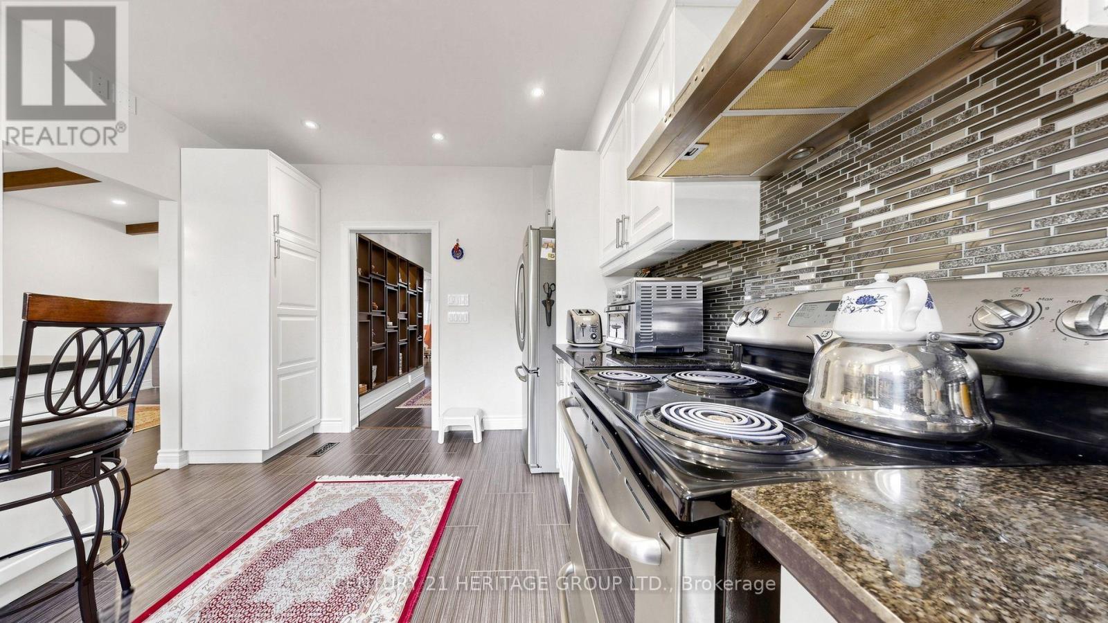 33 Tollerton Avenue, Toronto, Ontario  M2K 2H1 - Photo 13 - C13661128