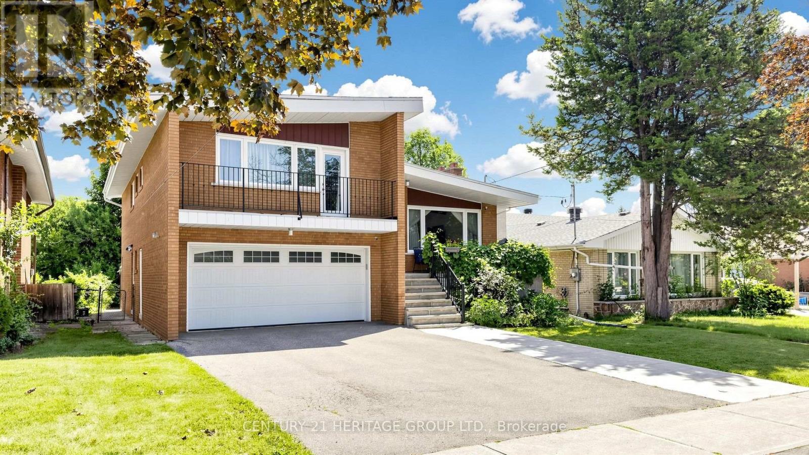 33 Tollerton Avenue, Toronto, Ontario  M2K 2H1 - Photo 3 - C13661128