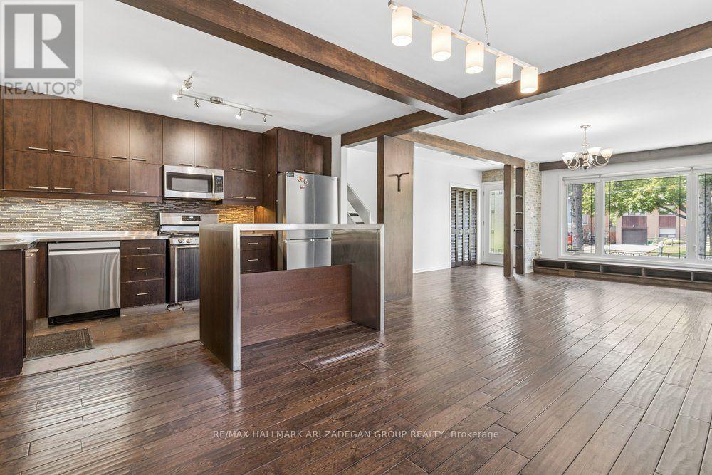 Main Fl - 231 Goulding Avenue, Toronto, Ontario  M2R 2P6 - Photo 17 - C13661140