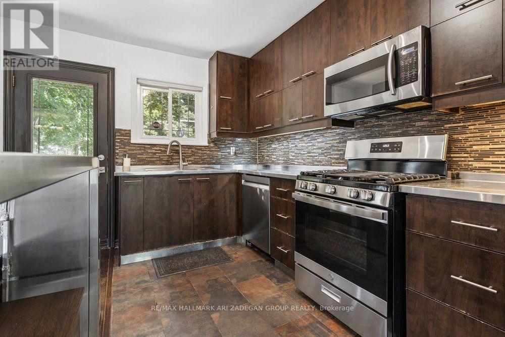 Main Fl - 231 Goulding Avenue, Toronto, Ontario  M2R 2P6 - Photo 22 - C13661140