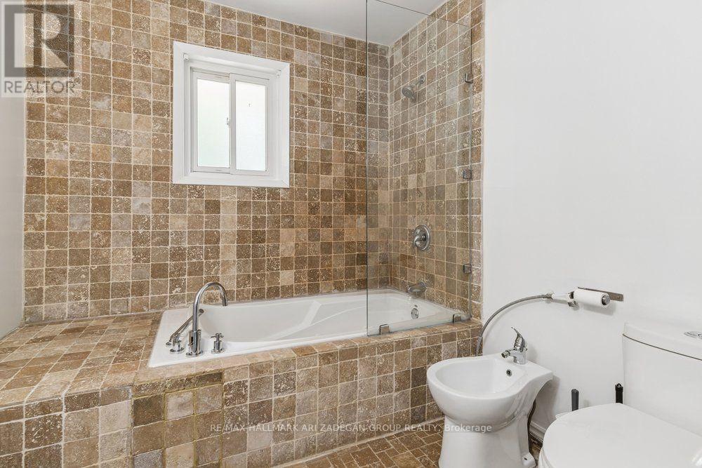 Main Fl - 231 Goulding Avenue, Toronto, Ontario  M2R 2P6 - Photo 27 - C13661140