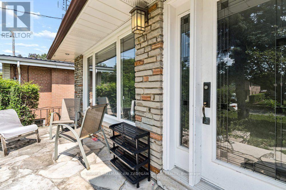 Main Fl - 231 Goulding Avenue, Toronto, Ontario  M2R 2P6 - Photo 5 - C13661140