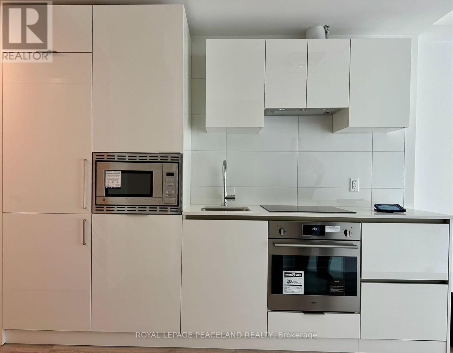 1731 - 230 Simcoe Street, Toronto, Ontario  M5T 1T4 - Photo 4 - C13661162