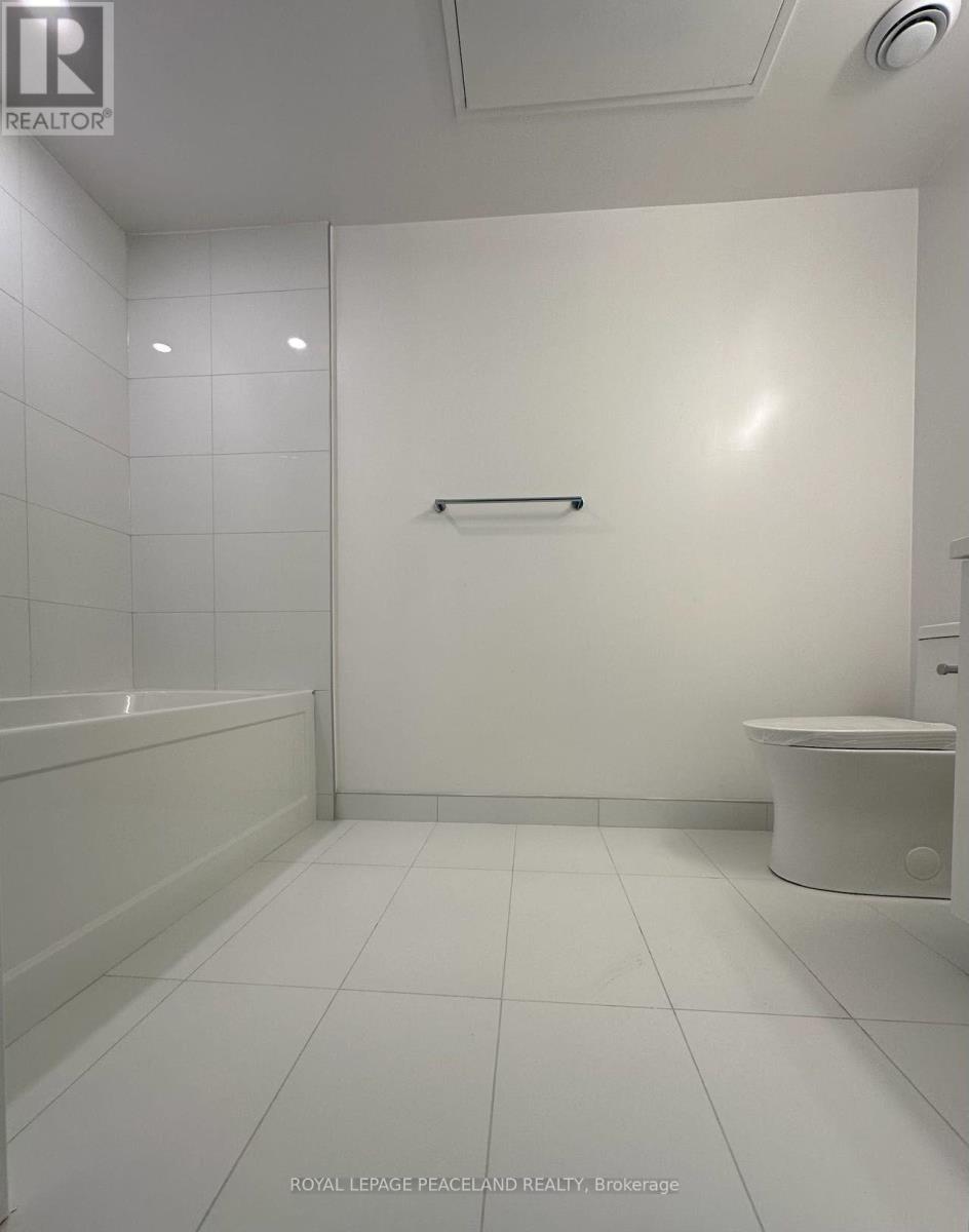 1731 - 230 Simcoe Street, Toronto, Ontario  M5T 1T4 - Photo 6 - C13661162