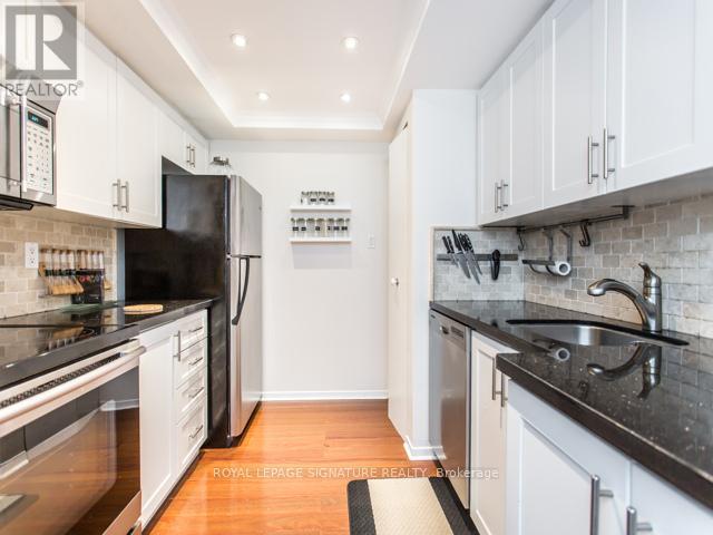 1007 - 1001 Bay Street, Toronto, Ontario  M5S 3A6 - Photo 11 - C13661302