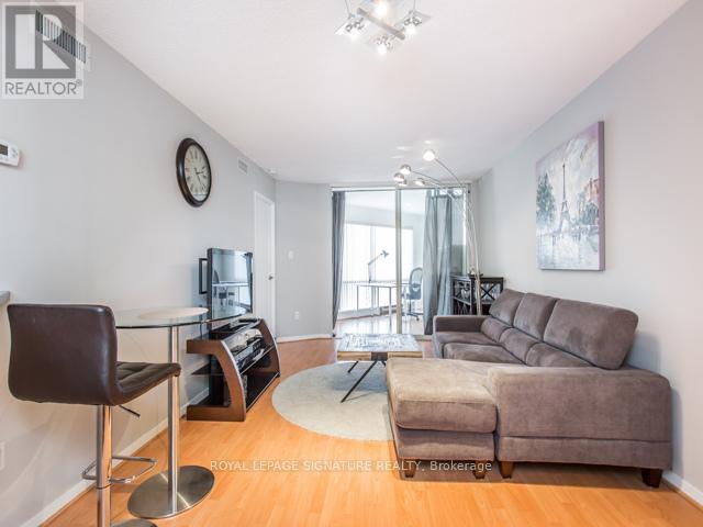 1007 - 1001 Bay Street, Toronto, Ontario  M5S 3A6 - Photo 6 - C13661302