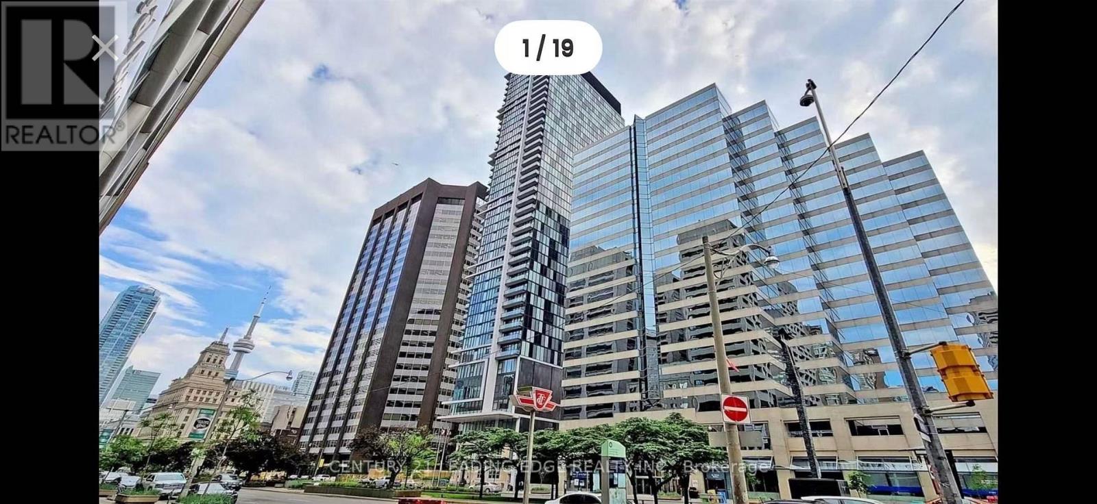 3205 - 426 University Avenue, Toronto, Ontario  M5G 1S9 - Photo 1 - C13661304