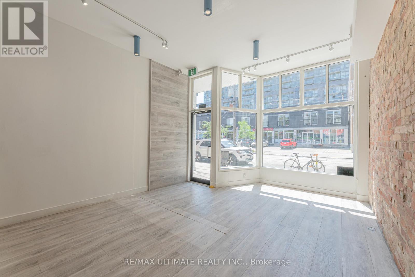 1164 Queen Street W, Toronto, Ontario  M6J 1J5 - Photo 4 - C13661334