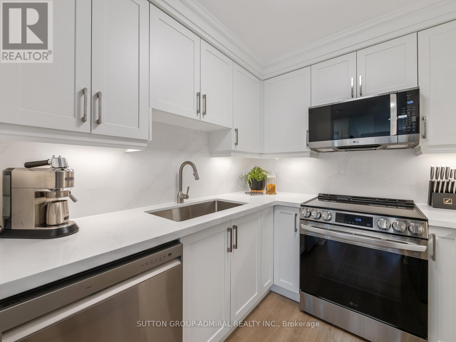 1112 - 35 Finch Avenue E, Toronto, Ontario  M2N 6Z8 - Photo 1 - C13661348